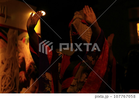 西馬音内の盆踊り 107767058