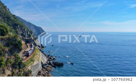 イタリアの世界遺産、チンクエ・テッレ イタリアの世界遺産、チンクエ・テッレ 107768962