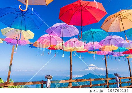 （静岡県）伊豆パノラマパーク　アンブレラスカイ2019 107769152