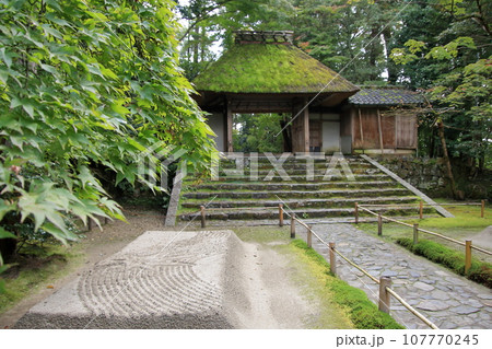 京都の古寺　法然院 107770245
