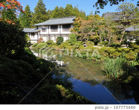 日本庭園（日光山輪王寺　逍遥園） 107773880