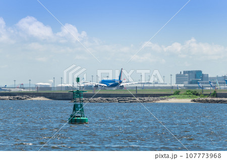 【城南島海浜公園からのITAエアウェイズ機】 【城南島海浜公園からのITAエアウェイズ機】 107773968