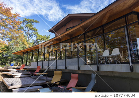 軽井沢書店 中軽井沢店 107774034