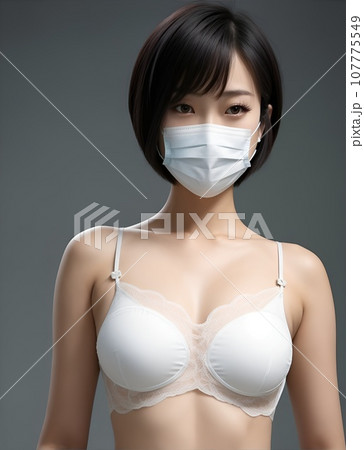 マスクをかけた下着姿服のショートカットの女性 マスクをかけた下着姿服のショートカットの女性 107775549