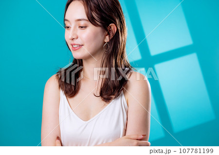 若い女性のビューティー 若い女性のビューティー 107781199