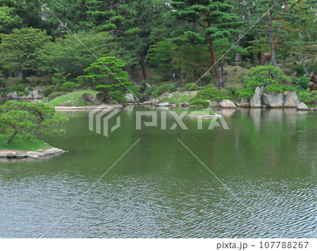 縮景園 8月の曇りの日 縮景園 8月の曇りの日 107788267