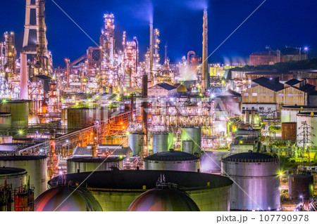和歌山県　有田市　初島里町（東燃ゼネラル工場夜景） 107790978