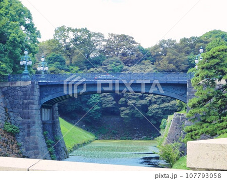 東京都 二重橋 皇居正門鉄橋 9月 東京都 二重橋 皇居正門鉄橋 9月 107793058