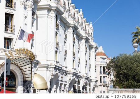 南フランス、ニースの建物 南フランス、ニースの建物 107799368