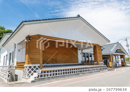 青森県五所川原市 晴天の津軽三味線会館 青森県五所川原市 晴天の津軽三味線会館 107799639