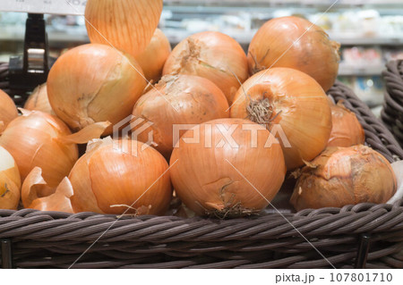 玉ねぎ　売り場 107801710