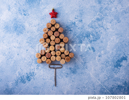 Christmas tree from wine corks Christmas tree from wine corks 107802801