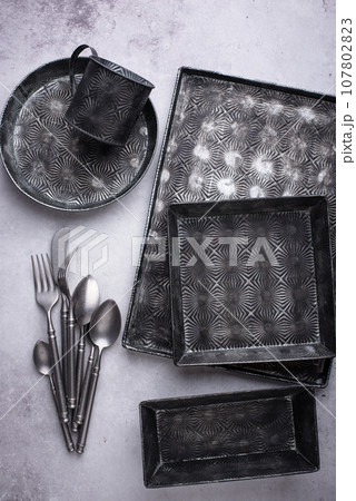 Craft ceramic plates, bowls and cups 107802823