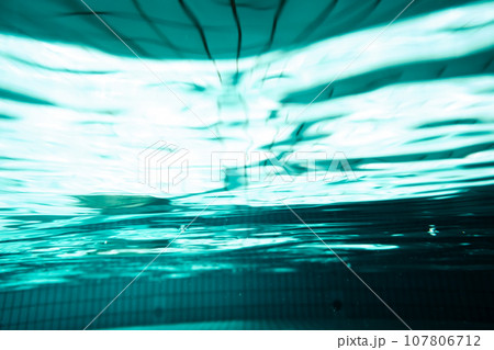 室内プール 107806712