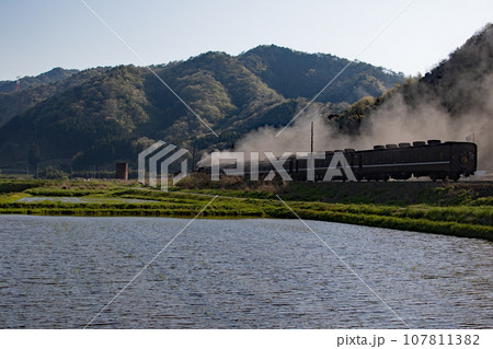汽車 汽車 107811382