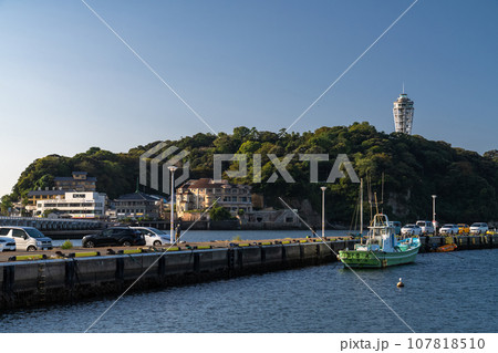 《神奈川県》早朝の江ノ島の風景 《神奈川県》早朝の江ノ島の風景 107818510