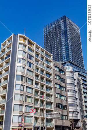 【東京の都市風景】御茶ノ水ワテラス周辺の都市風景 107818912