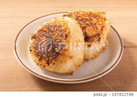 味噌焼きおにぎり 味噌焼きおにぎり 107822596