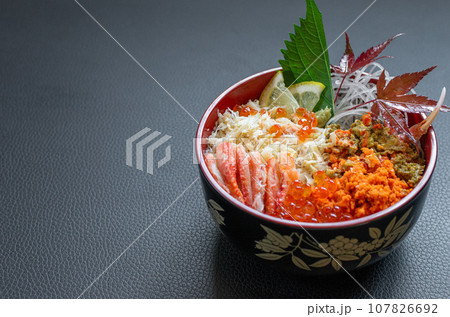 秋の海鮮丼 せいこ丼  107826692