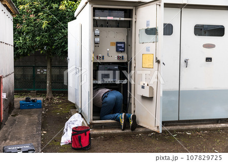 キュービクル　高圧進相コンデンサ交換工事 107829725