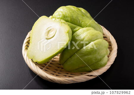 隼人瓜　ハヤトウリ 107829962