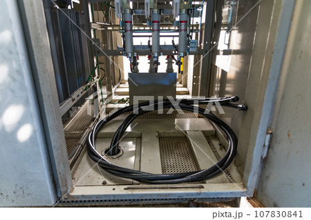 キュービクル 高圧ケーブル交換工事 キュービクル 高圧ケーブル交換工事 107830841