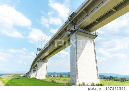 高架橋 107831541