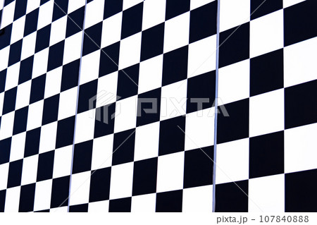 無色パターン「幾何学模様・市松模様」のモダンな外壁 107840888