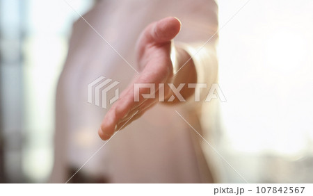 makes business proposition, good deal proposal, ready to conclude agreement makes business proposition, good deal proposal, ready to conclude agreement 107842567