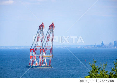 海上クレーン船 海上クレーン船 107844760
