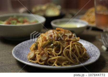 スパゲティ ナポリタン スパゲティ ナポリタン 107844772