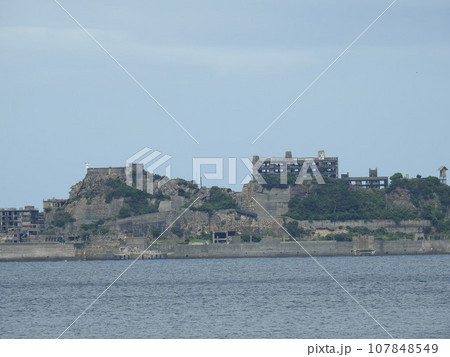 軍艦島　様子　無人　昭和　廃墟島 107848549