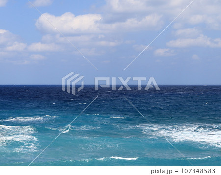 水平線 水平線 107848583