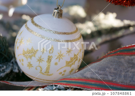 クリスマスツリーの飾り 玉型21 クリスマスツリーの飾り 玉型21 107848861