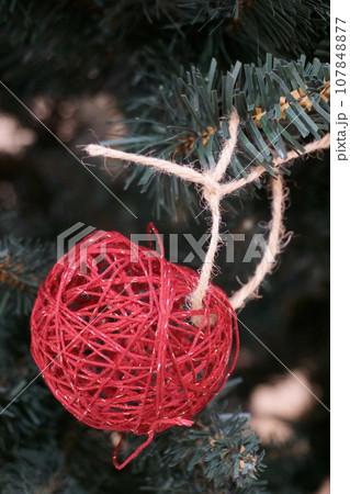 クリスマスツリーの飾り 玉型5 クリスマスツリーの飾り 玉型5 107848877