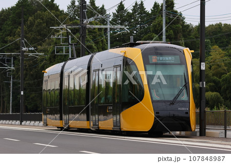 【宇都宮ライトレール】HU300形（宇都宮芳賀ライトレール線：芳賀・高根沢工業団地〜かしの森公園前） 107848987