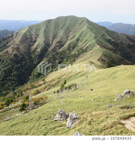 徳島県 百名山 剣山 次郎笈 107849435