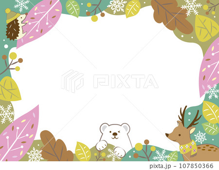 冬の植物とかわいい動物のフレーム 107850366