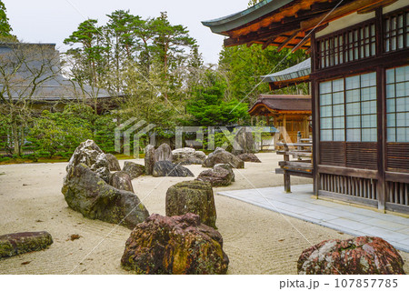 高野山真言宗総本山　金剛峯寺・蟠龍庭 107857785