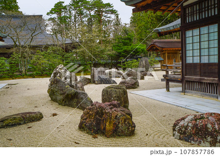 高野山真言宗総本山　金剛峯寺・蟠龍庭 107857786