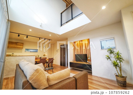 お洒落なリビング 107859262