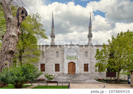 Entrance of 18th century Ottoman Yeni Valide I Mosque, or Yeni Valide Camii, Uskudar district, Istanbul, Turkey 107860410