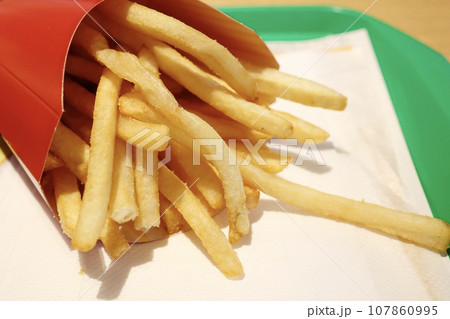 美味しそうなフライドポテト 美味しそうなフライドポテト 107860995