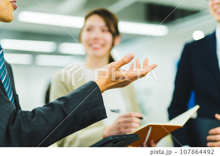 ビジネスイメージ 107864492