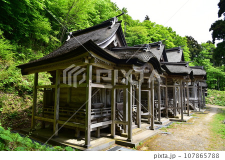 なまはげ伝説の赤神神社五社堂 なまはげ伝説の赤神神社五社堂 107865788