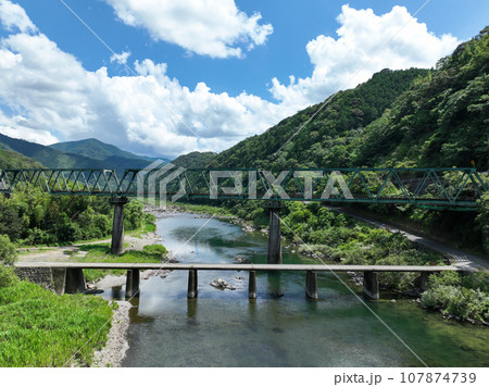 高知県四万十町　第一三島沈下橋 107874739