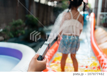 5 years old 5 years old 107877482