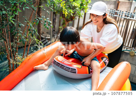 7 years old 7 years old 107877505