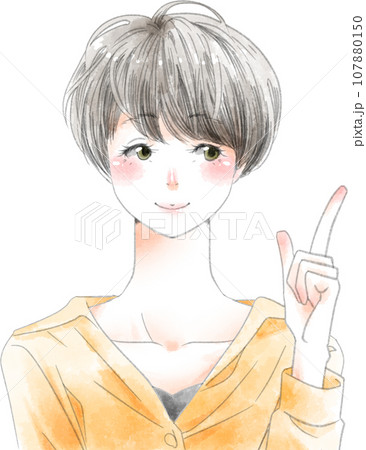 笑顔の女性　ショートカット　仕草 107880150