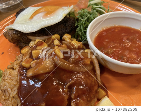 サラリーマンの昼食(ライスプレート) サラリーマンの昼食(ライスプレート) 107882509